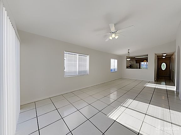 4th image of 753 Burlwood St