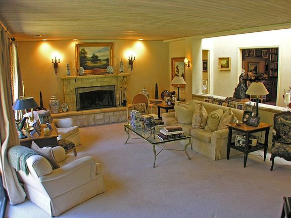 5th image of 1326 Estrella Dr