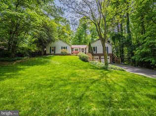 12203 Westwood Hills Dr, Herndon, VA 20171