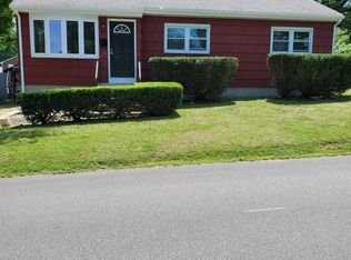 20 Greenwood St, Willimantic, CT 06226