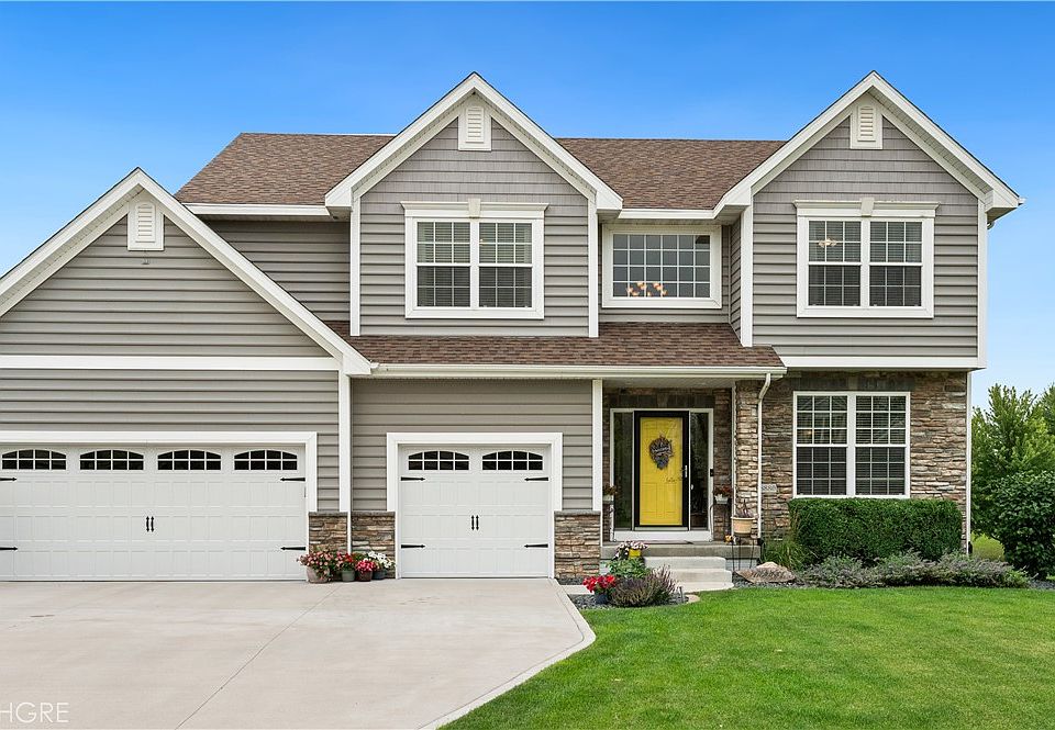 1st image of 8880 Lake Dr
