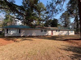696 White St, Columbia, MS 39429