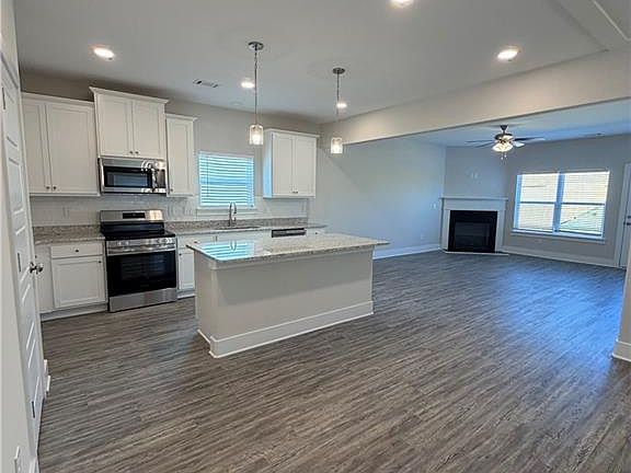 4th image of 11205 Cornerstone Way