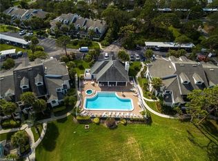 60 Emerald Woods Dr APT B5, Naples, FL 34108