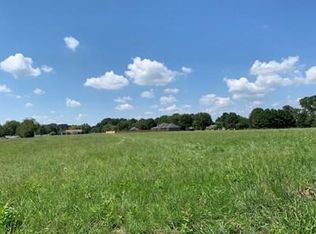 Shamrock Dr, Clarksville, AR 72830