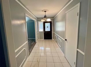 1122 Rhine Ln, Houston, TX 77090