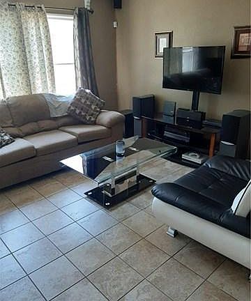 5th image of 17252 Ivy Ave