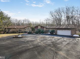 11701 Popes Head Rd, Fairfax, VA 22030