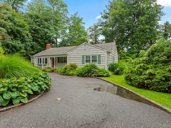 75 Cove Road, Huntington, NY 11743