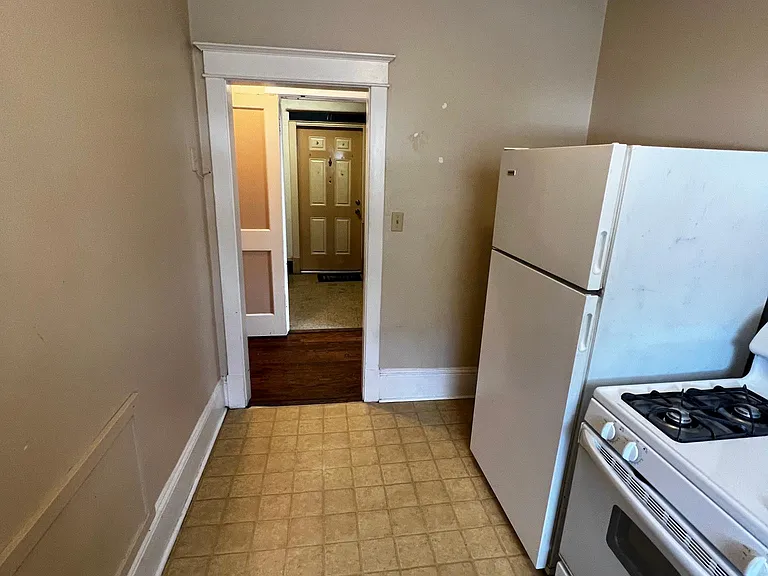 378 Elm Ave SW #12 — Photo 8
