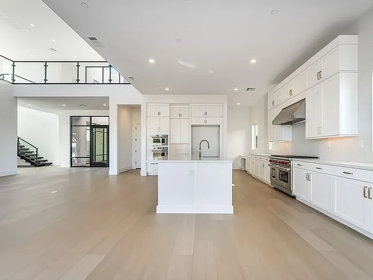 4846 Shady Ridge Dr — Photo 20