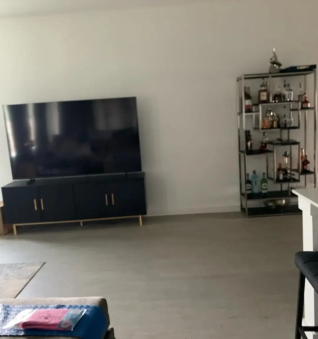 4 bed, 1833 sqft, $650 — Photo 1