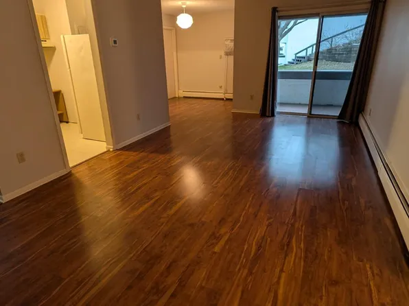1311 W 82nd St APT A, Bloomington, MN 55420
