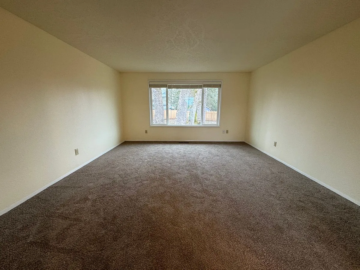 Building Photo - 2181 SW 213th Pl