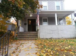 162 Locust St, Holyoke, MA 01040