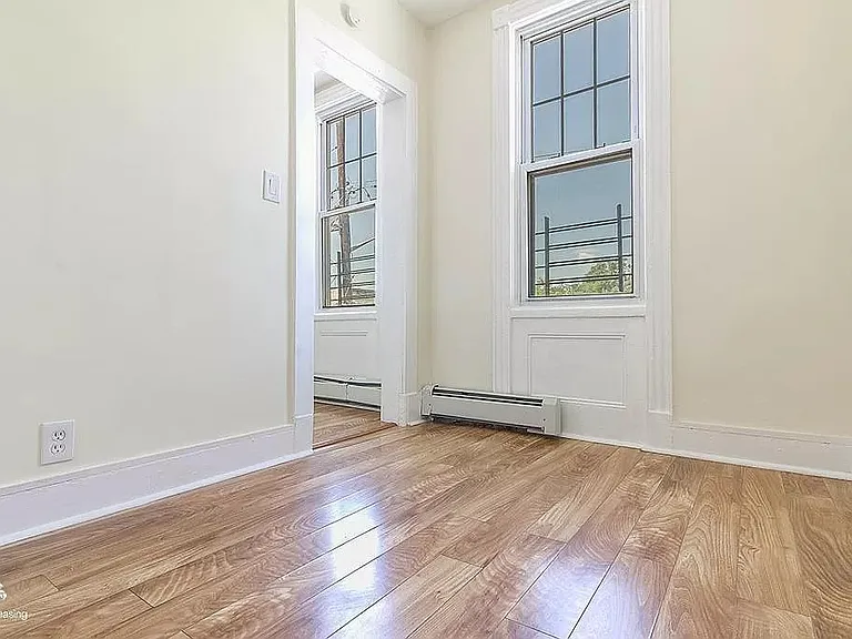 254 Van Horne St #2 — Photo 5