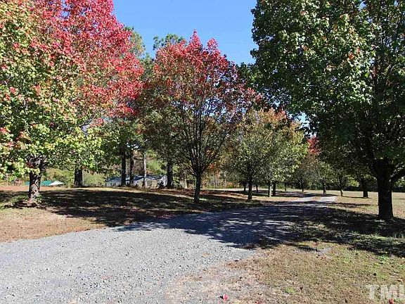 3rd image of 2006 Mineral Springs Dr