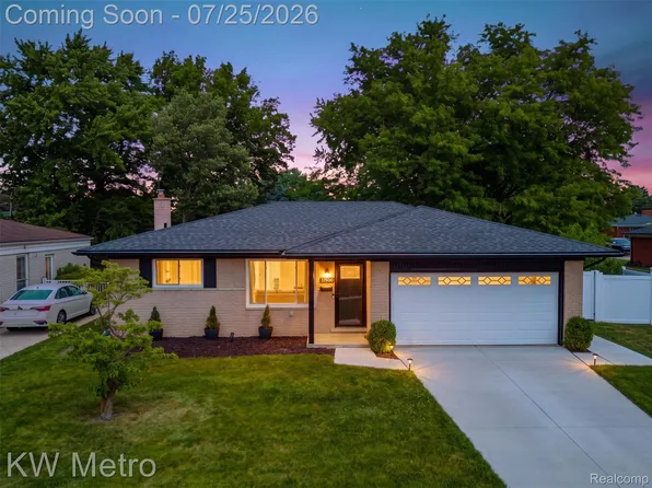 32500 Stricker Dr, Warren, MI 48088