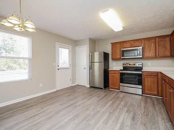 5th image of 5416 Middlebury Dr