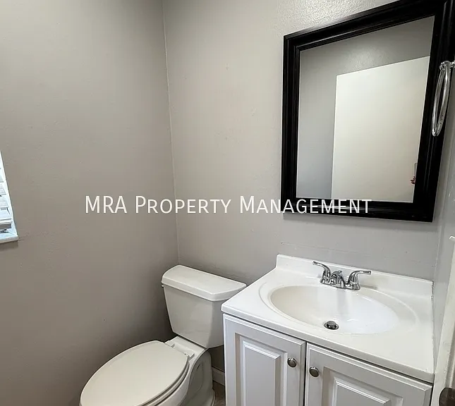 510 Briarwood Rd — Photo 9