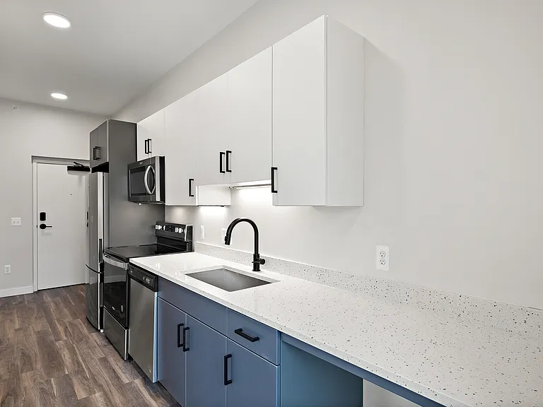 7631 E Lafayette St #21 — Photo 2