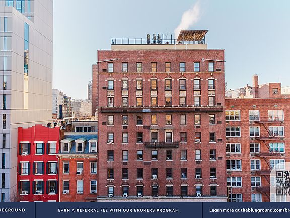 4th image of 309 W 30th St APT 7D