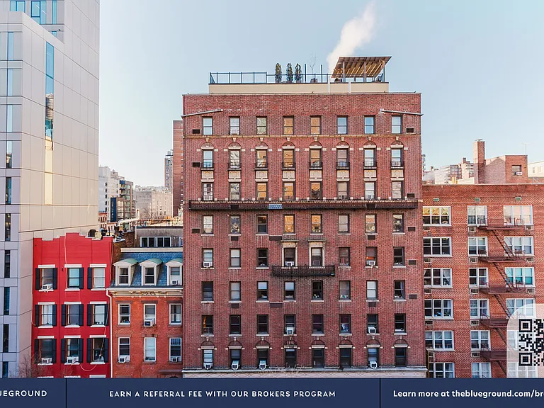309 W 30th St #7D — Photo 3