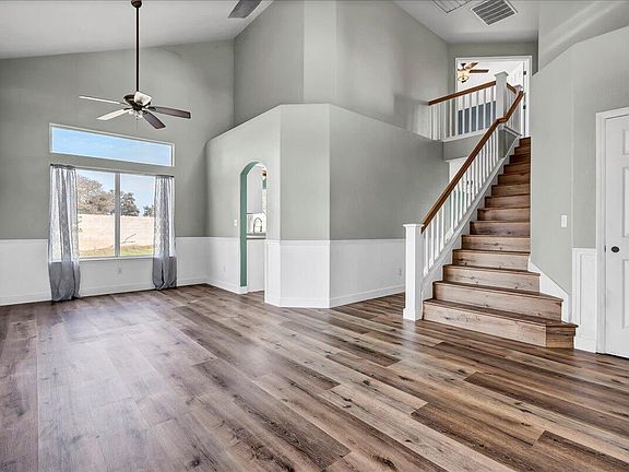 2nd image of 2935 Christopher Circle