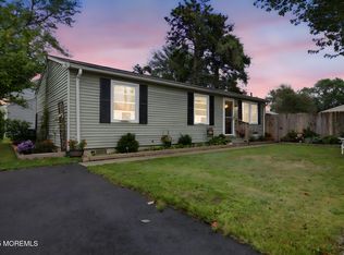 1015 Tampa Rd, Forked River, NJ 08731