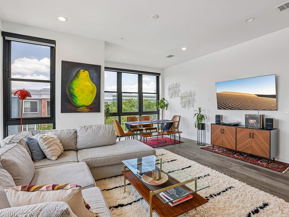 1st image of 800 Embassy Dr APT 319
