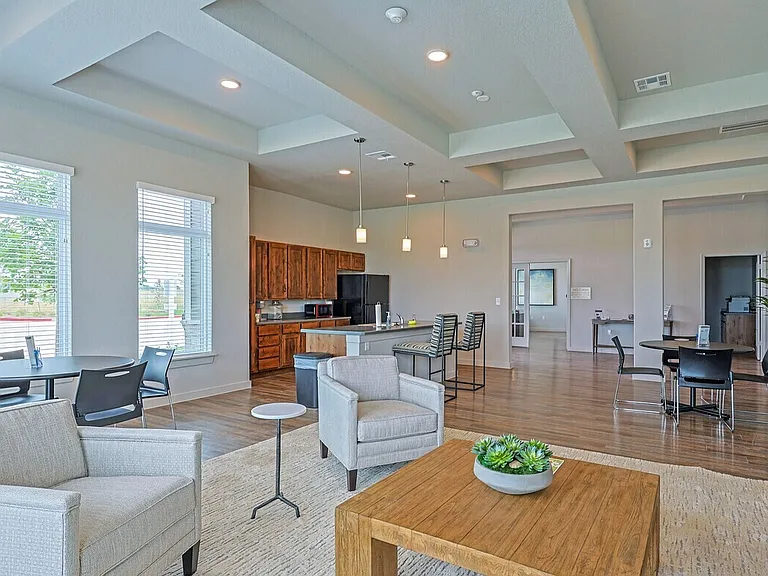 Carver Ridge Apartments — Photo 4