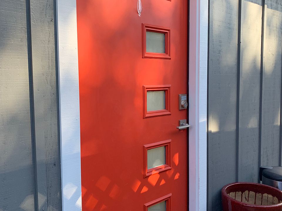 Cottage private Entrance