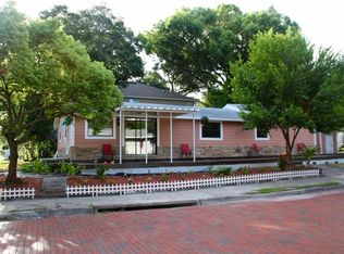 390 5th St N, Safety Harbor, FL 34695