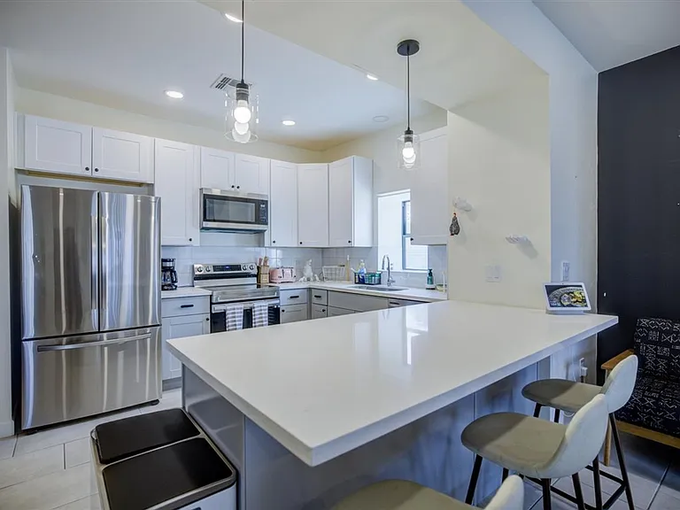 135 W 26th St — Photo 13