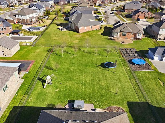 5th image of 18081 25 Mile Rd