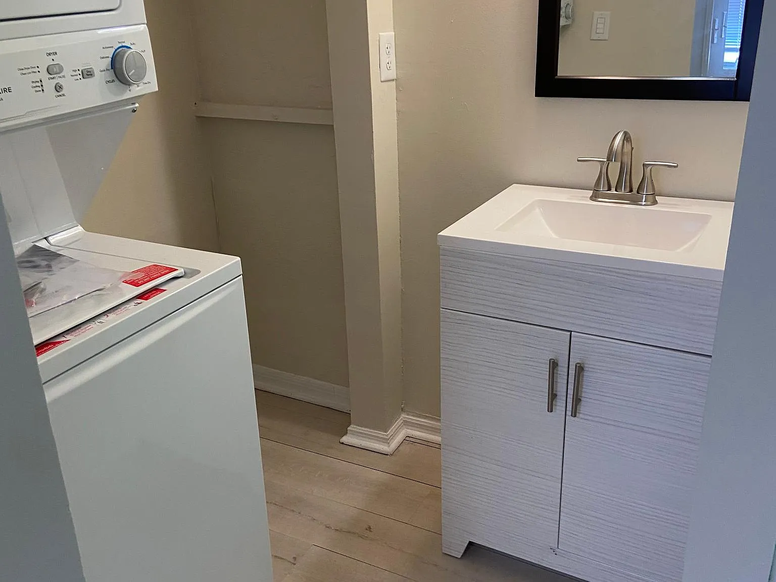 1 bed, 550 sqft, $1,200 — Photo 3