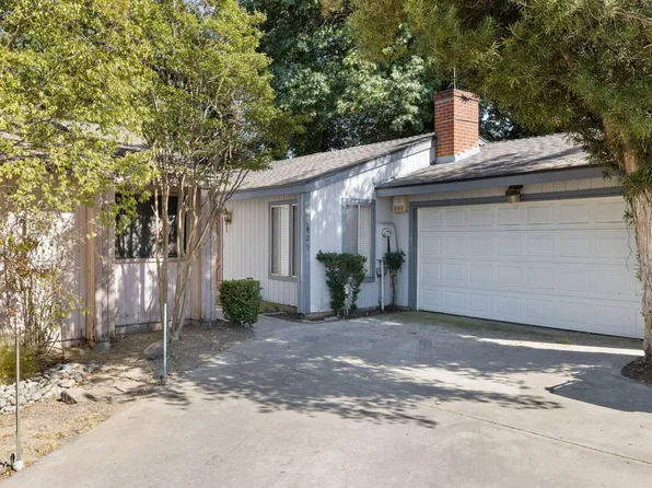 1429 W Walnut Avenue, Visalia, CA 93277