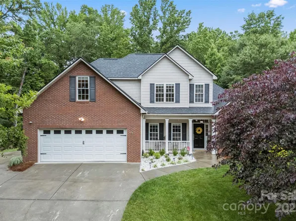 1730 Eden Glen Dr, Dallas, NC 28034