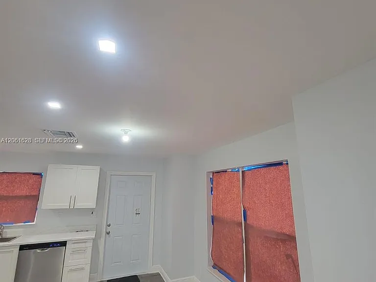 1809 NW 8th Pl — Photo 10