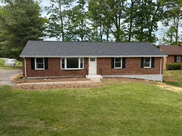 4549 Kirkwood Dr, Roanoke, VA 24018