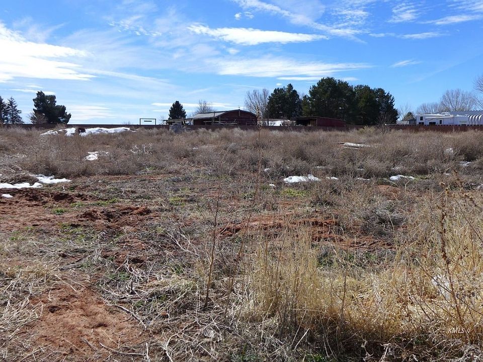 2nd image of 35 W Sedona Valley Rd