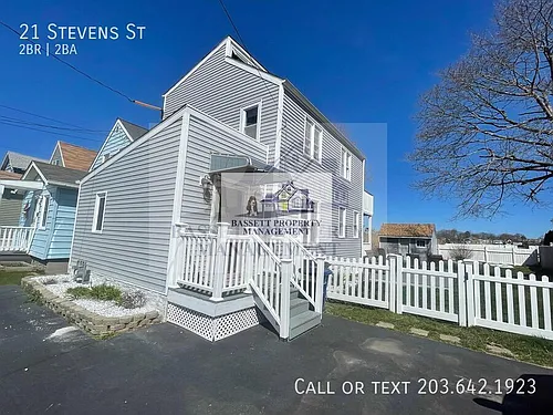 21 Stevens St Photo 1