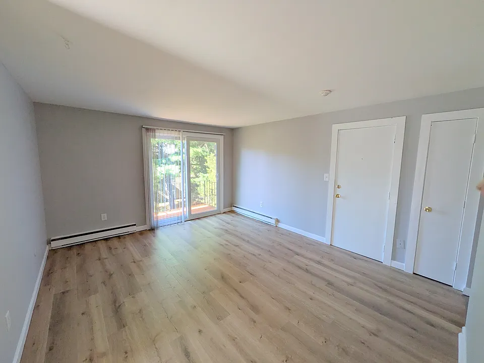 22 Hampson St #6
