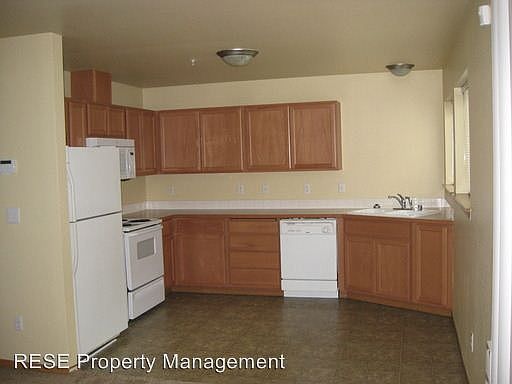 1st image of 10406 140th St Ct E Unit 79