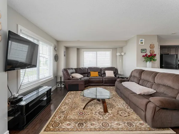 655 Tamarack Rd NW #46, Edmonton, AB T6T 0N4