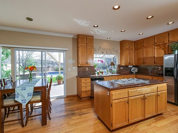 3rd image of 4521 Saluto Ct