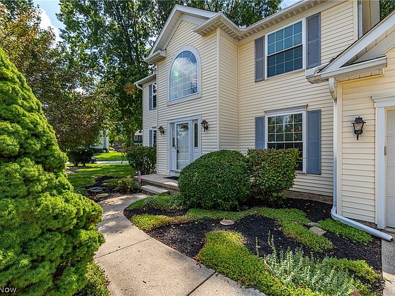 4th image of 6854 Chablis Ct