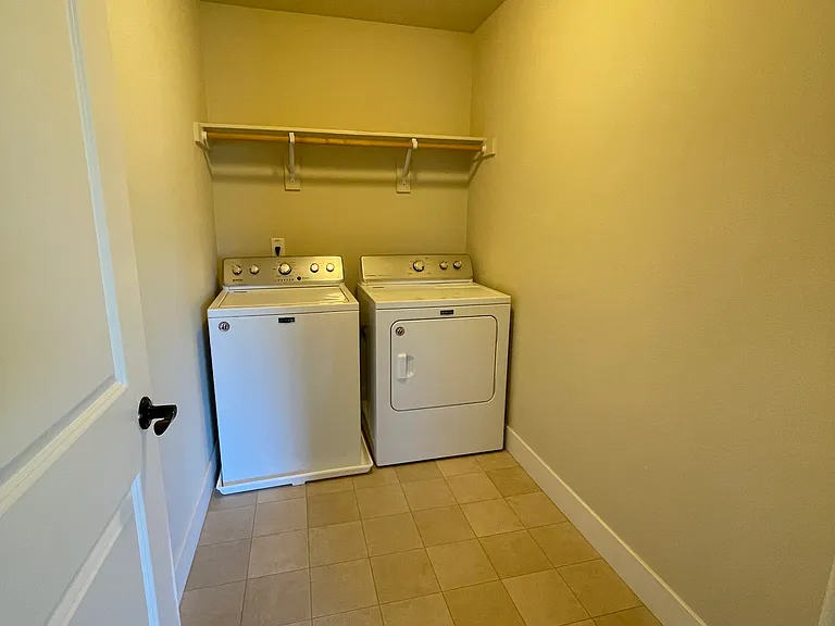 17201 SW Jean Louise Rd — Photo 15