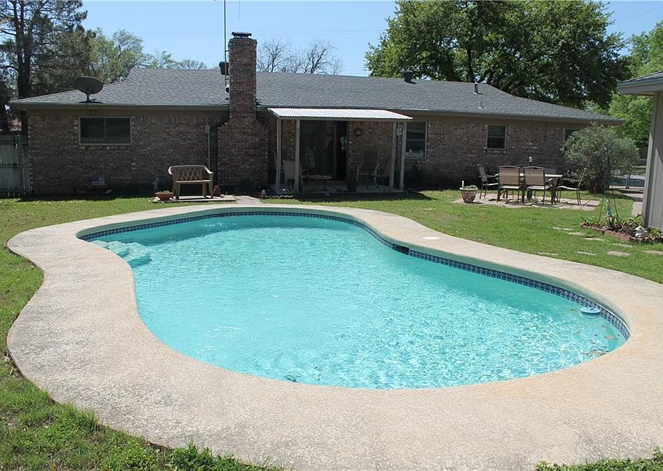 1st image of 6509 Allena Ln