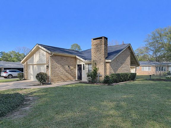 2nd image of 304 Lee Ln